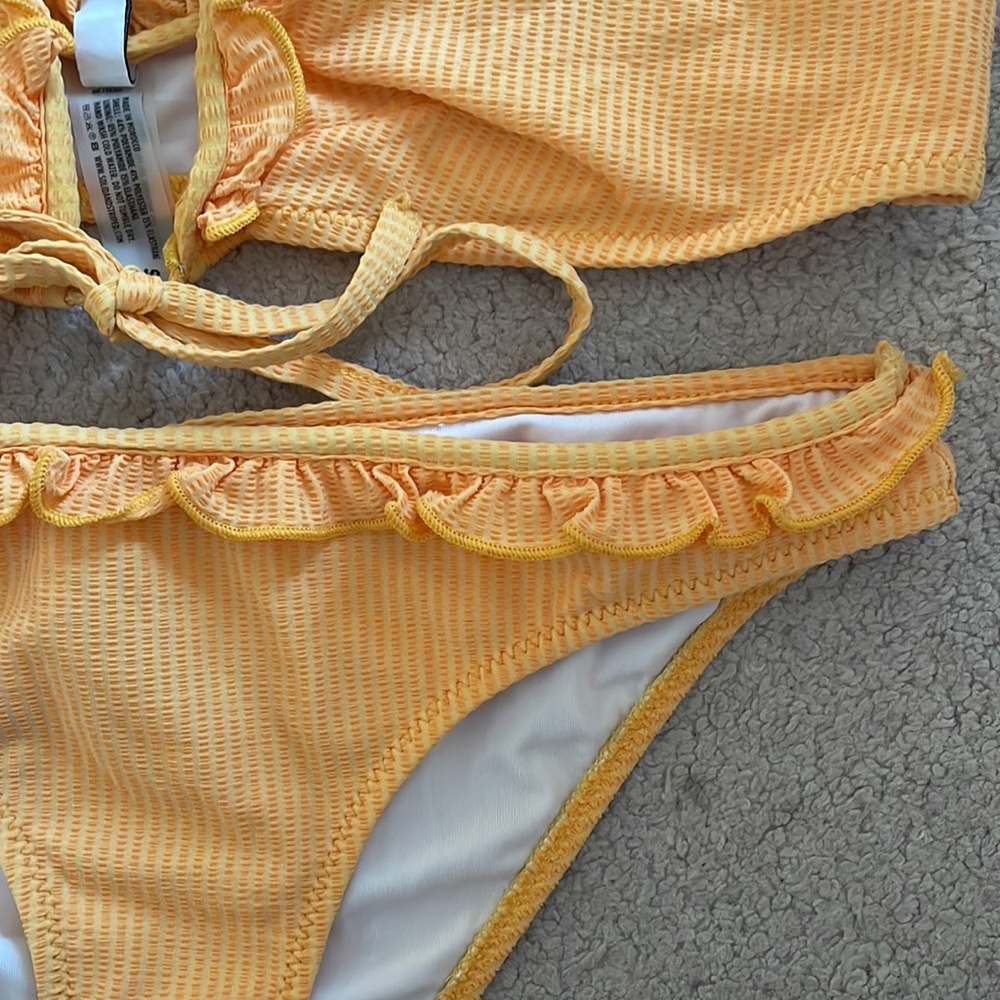 SOLID & STRIPED Yellow Ruffle Ribbed Bikini Set - Picture 4 of 9